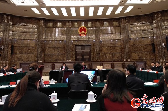 “于欢故意伤害案”等入选“2017年推动法治进程十大案件” “于欢故意伤害案”等入选“2017年推动法治进程十大案件”