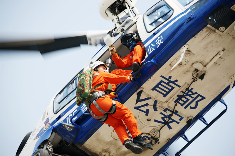 【2020“北京榜样·最美警察”】为守护人民平安奉献青春和热血