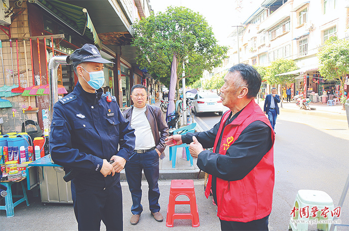 郑俊良：舍己为民的“好人警察”