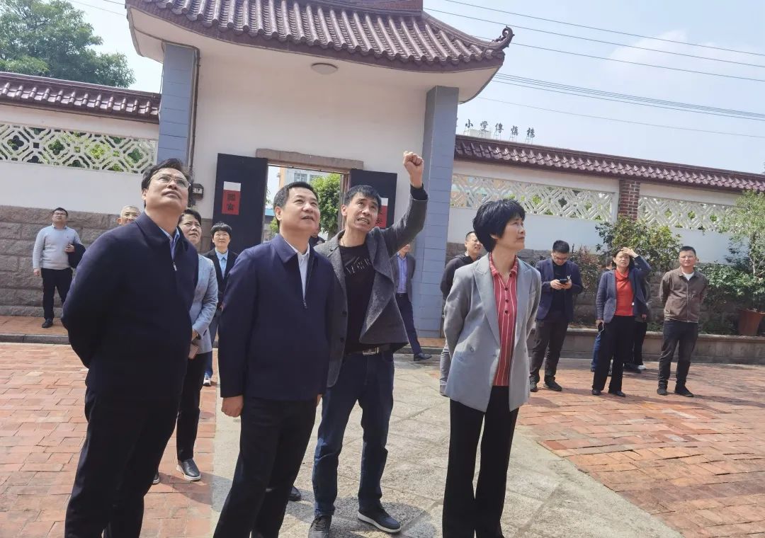 福建莆田市人大常委会主任苏永革带队开展“人大代表活动日”活动