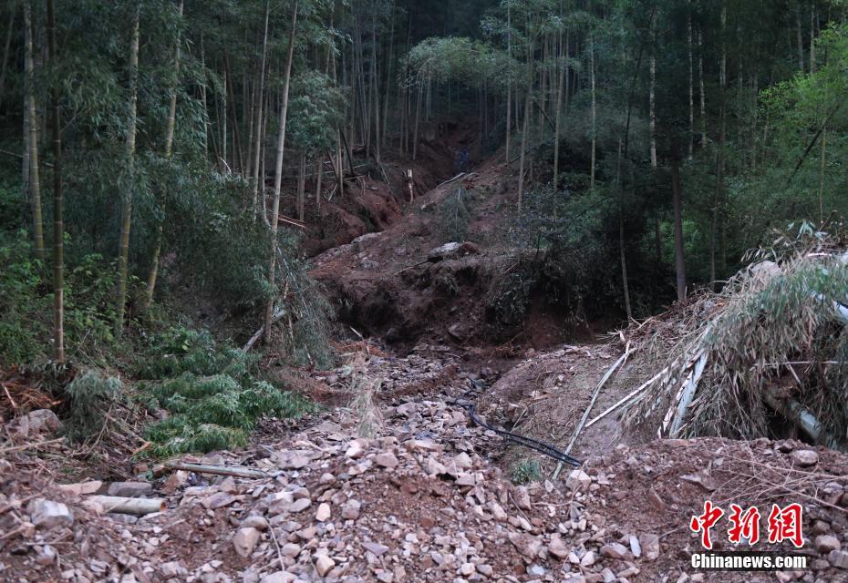 杭州富阳遭遇短时强降雨已致5人死亡、3人失联