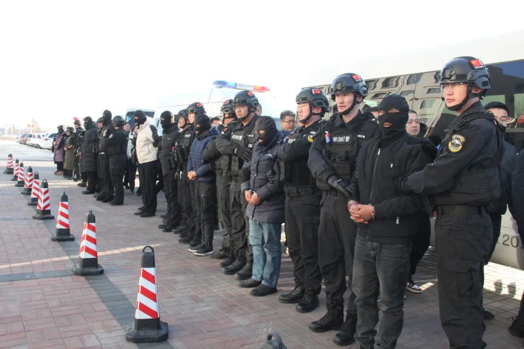 内蒙古杭锦旗公安局成功侦破一起特大非法经营烟草案 涉案5000余万