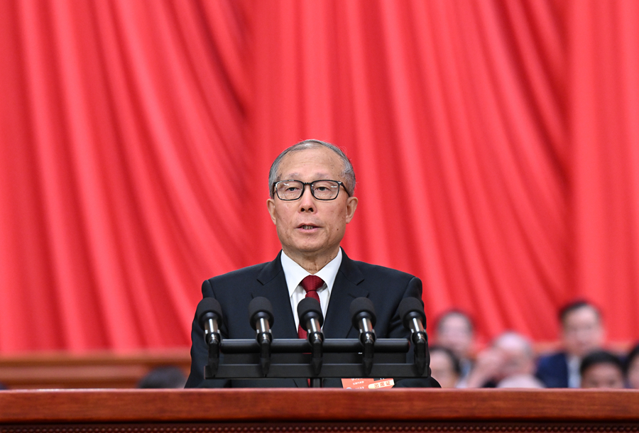 李鸿忠作关于代表法修正草案的说明