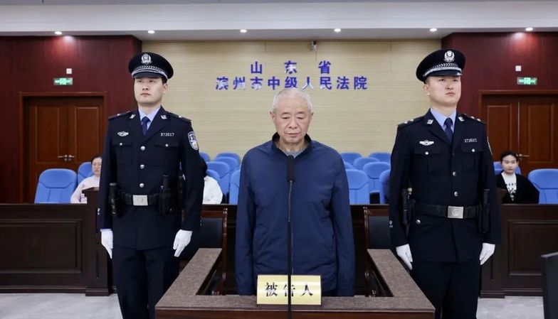 山东威海技师学院原党委书记隋永华受贿、行贿案一审被判9年半