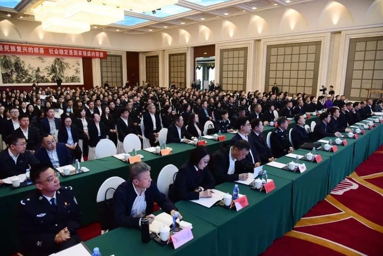 2025年全民国家安全教育日普法宣传活动（内蒙古站）在乌兰察布市成功举办