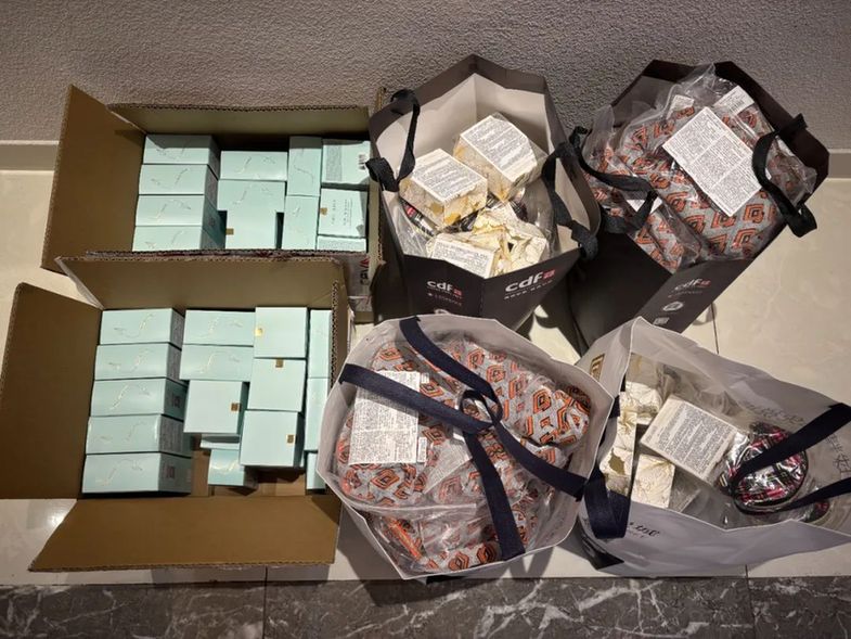 受工友诱骗为其代购免税品获取好处费 两兄弟被立案