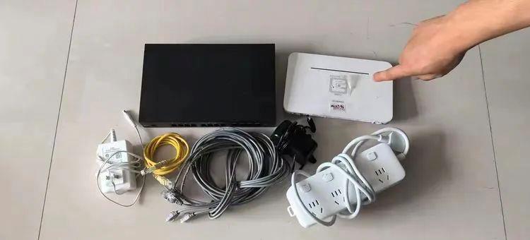 犯罪分子“轻易”作案 竟是“机房重地”警示牌在指路