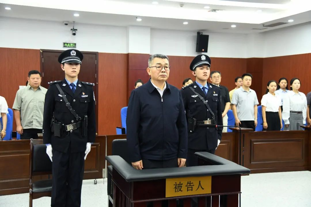 中国海洋石油集团有限公司原党组副书记、总经理李勇一审获刑14年
