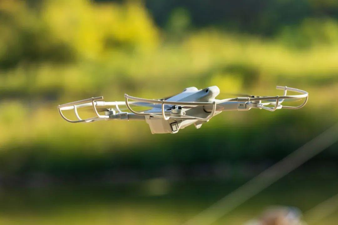 2人多次在我军事敏感区飞无人机 国家安全部通报