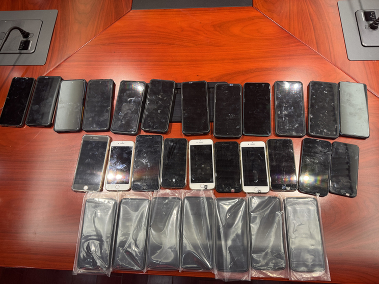 轻松抢到高价大单?三人出售“网约车抢单作弊手机”获利8万元被抓