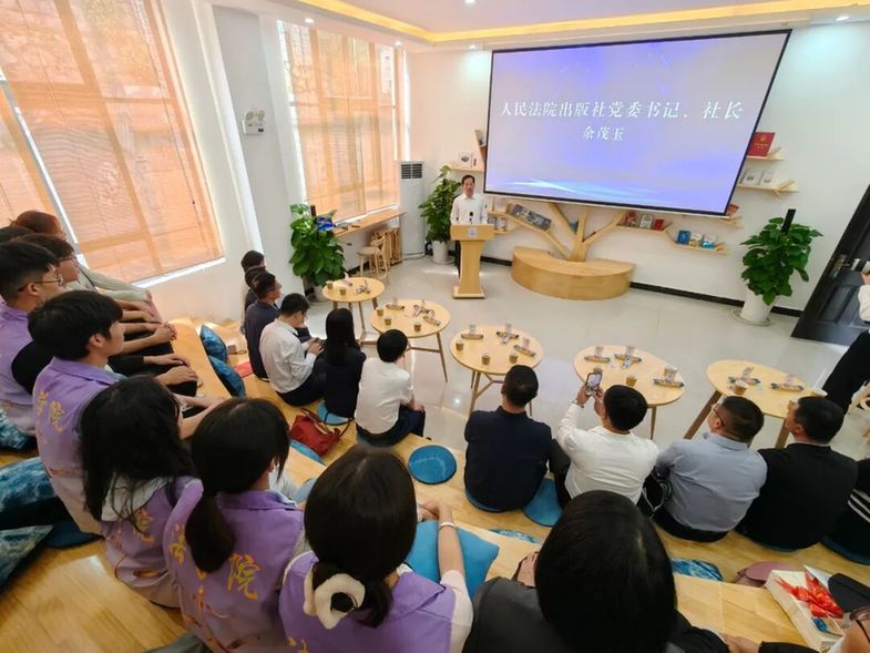 全国法院系统首家法治乡愁书屋落地大理古城法庭 全国法院系统首家法治乡愁书屋落地大理古城法庭