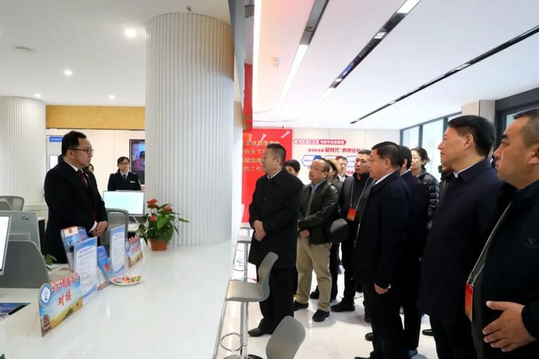 甘肃:邀请人大代表、政协委员探寻刑事执行检察 守护司法公正“最后一公里”