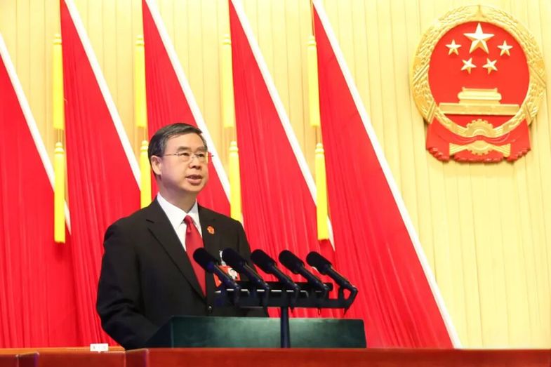 霍敏作山东省高级人民法院工作报告