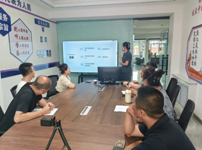 法院携手综治中心“播种”法治种子,《民法典》继承新规落地生根 法院携手综治中心“播种”法治种子,《民法典》继承新规落地生根