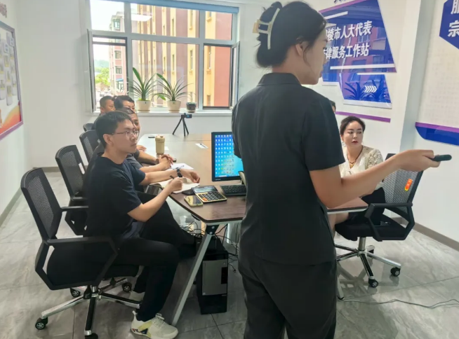 法院携手综治中心“播种”法治种子,《民法典》继承新规落地生根 法院携手综治中心“播种”法治种子,《民法典》继承新规落地生根