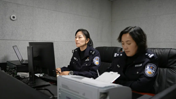 女警专案组长：让我在办案部门退休……