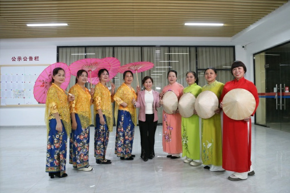 广西人大代表陈丽云：木棉映边关 监督促公正